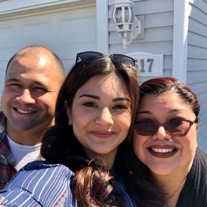 Meet your Posher, Dani